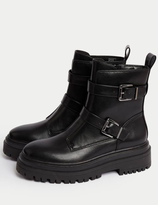 Chunky Buckle Flatform Ankle Boots