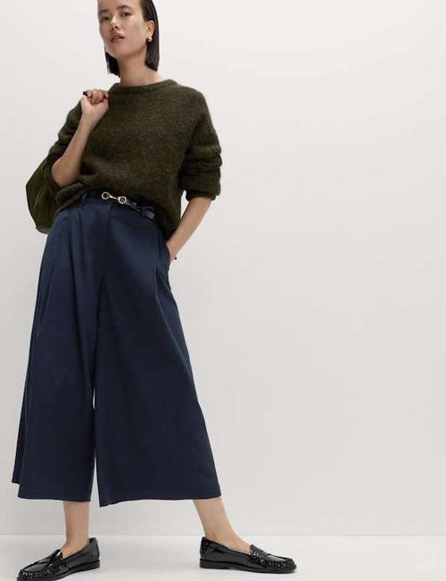 Woven Pleated Wide Leg Culottes