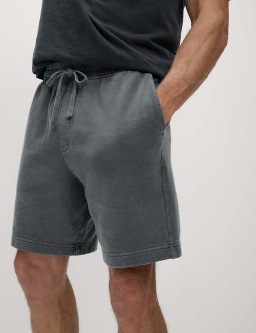 Short chino ultra-léger coupe standard | AIR FORCE BLUE | Shorts | M&S FR Short chino ultra-léger coupe standard | AIR FORCE BLUE | Shorts | M&S FR